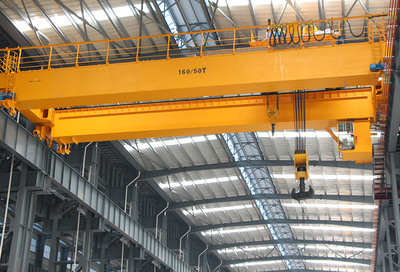 雙梁起重機(jī)【廠家生產(chǎn)廠家價(jià)格】-起重機(jī)生產(chǎn)廠家,武漢森珂瑪起重設(shè)備